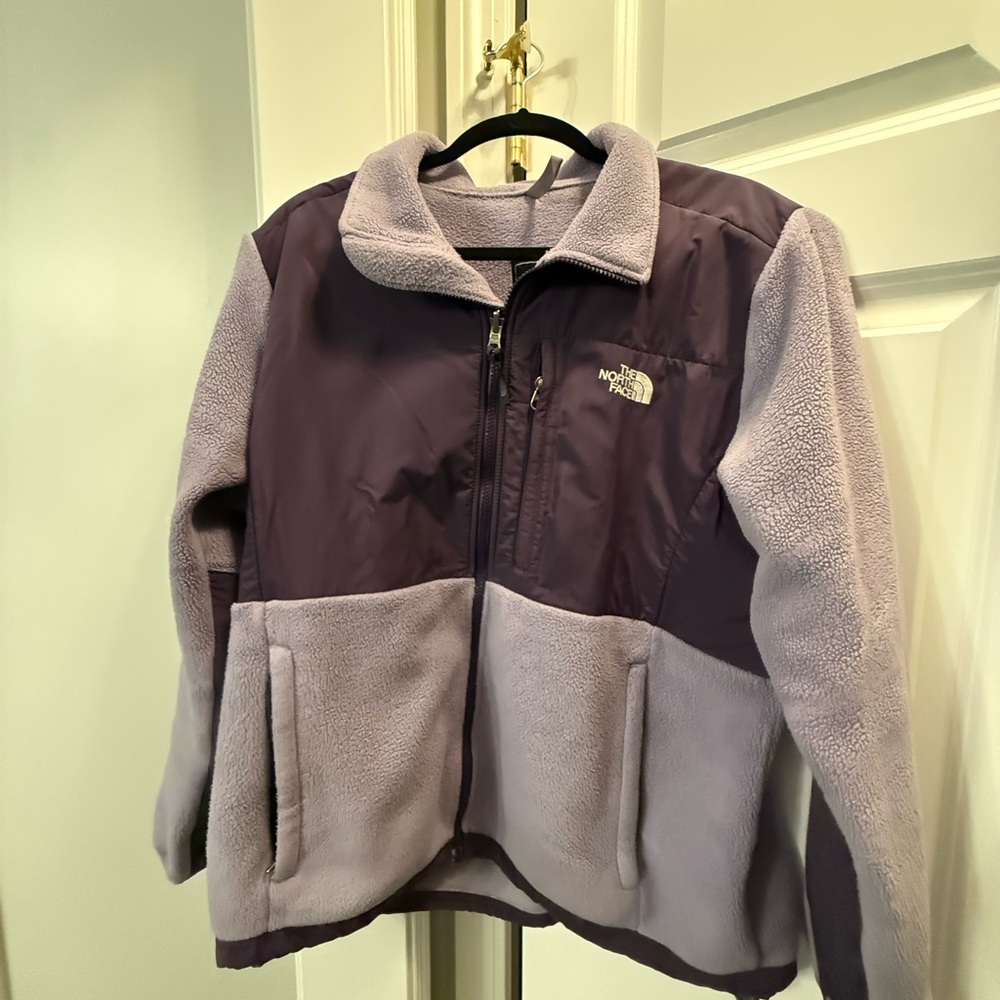 Women’s XL The North Face Dark and light Purple Denali fleece Jacket